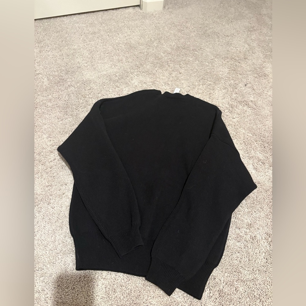 Alo Ribbed Sweater - Picture 6 of 8